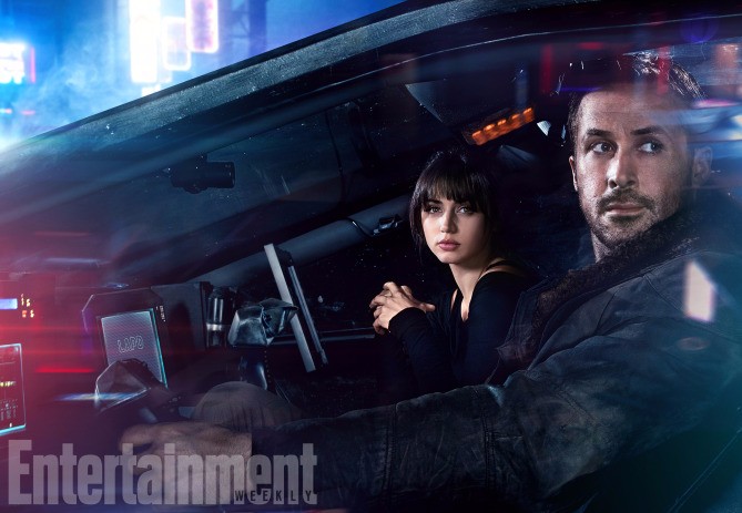 Blade Runner 2049 (2017) L-R: Ana de Armas and Ryan Gosling